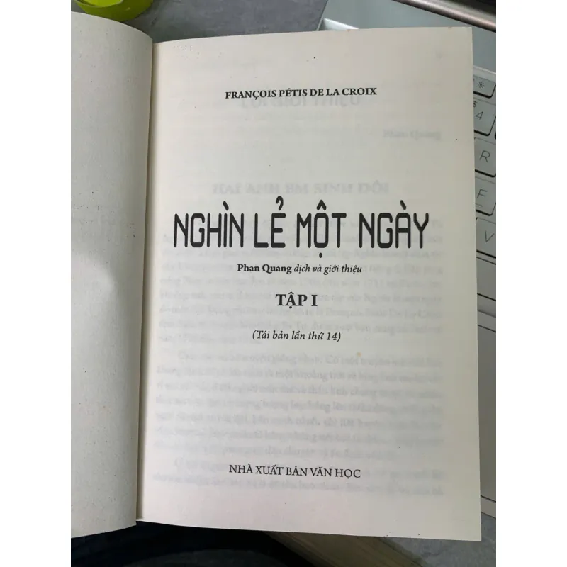 NGHÌN LẺ MỘT NGÀY - FRANCOIS PÉTIS DE LA CROIX 560341