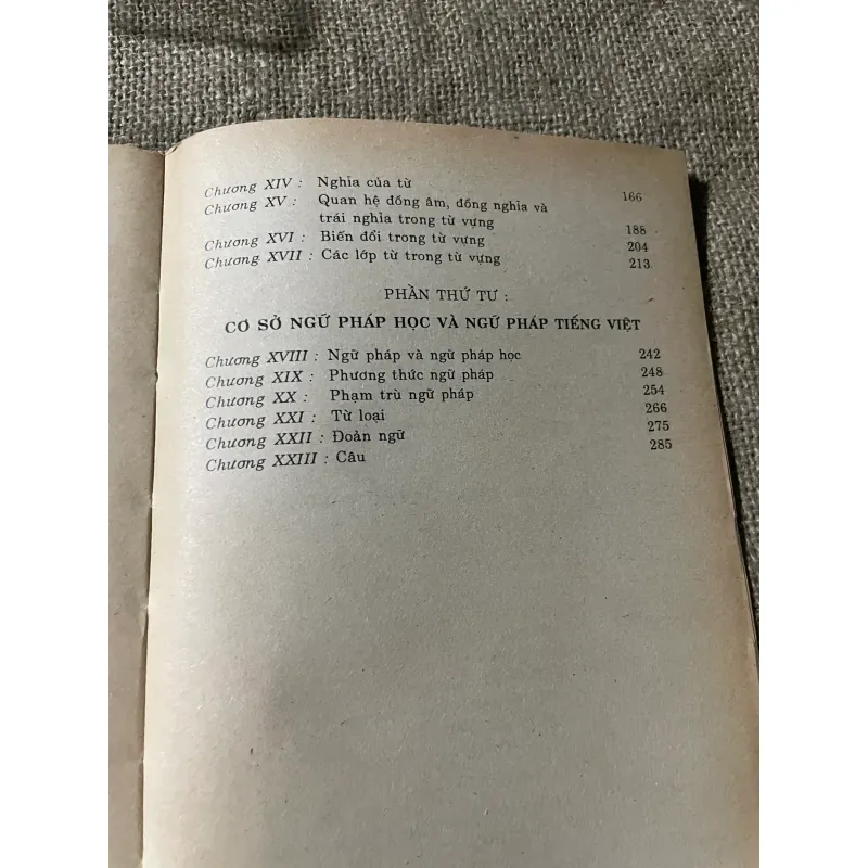 MAI NGỌC CHỮ, VŨ ĐÚC NGHIÊU, HOÀNG TRONG PHIẾN - CƠ SỞ NGÔN NGỮ HỌC VÀ TIẾNG VIỆT 574460