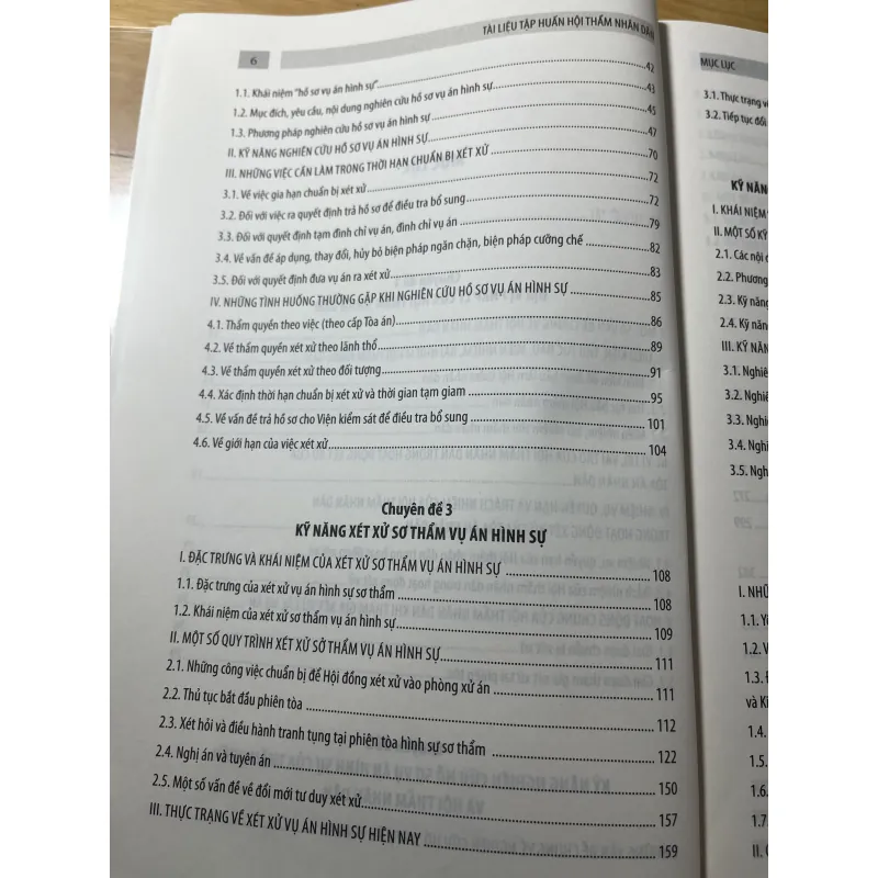 [luật- chính trị] Hội thẩm nhân dân - Phạm Minh Tuyên 764267