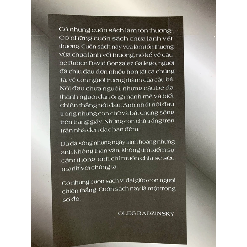 Những Dải Trắng Trên Nền Đen - Ruben David Gonzalez Gallego 540403