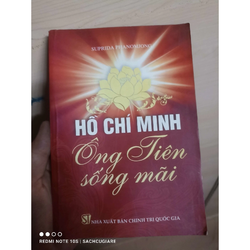 Hồ Chí Minh: Ông Tiên sống mãi - Suprida Phannomjong 1008828