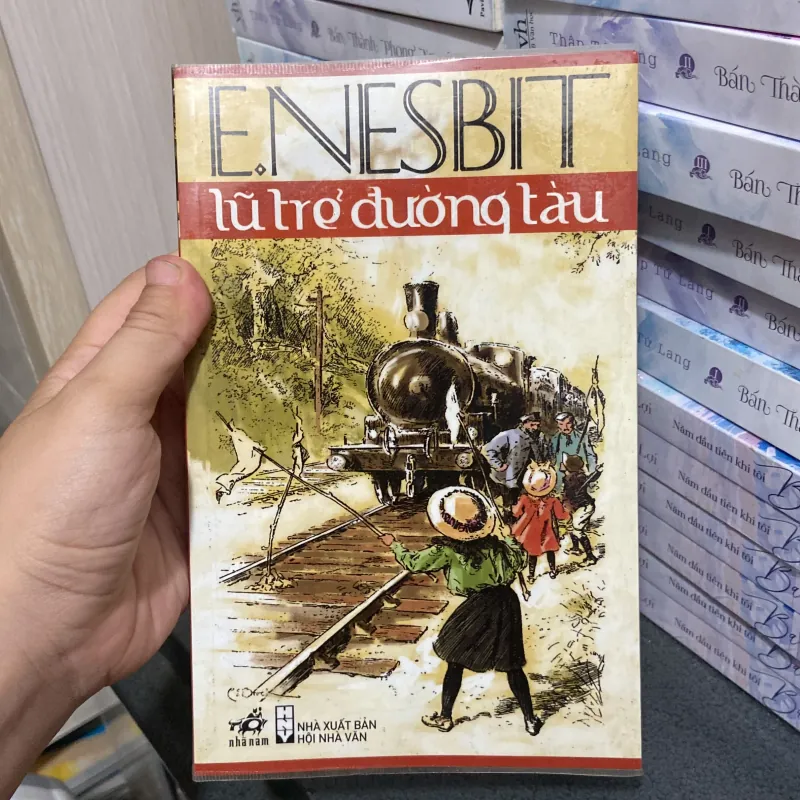 (Văn học) - Lũ trẻ đường tàu - E.Nesbit 1025514