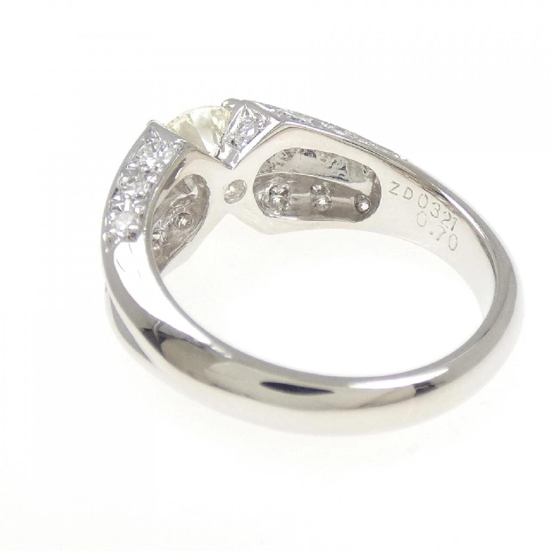 Nhẫn kim cương PT900 1.015CT 667487