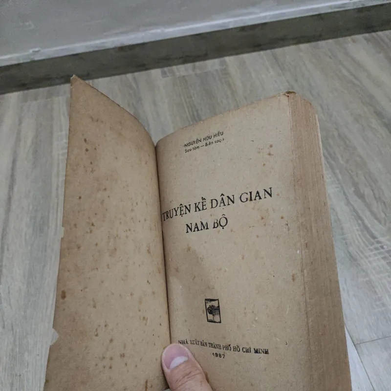 Chuyện Kể Dân Gian Nam Bộ  694789