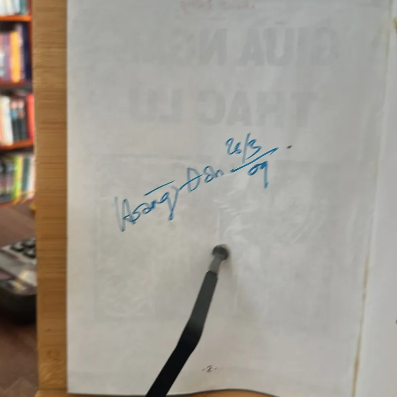 Giữa Ngàn Thác Lũ 933161