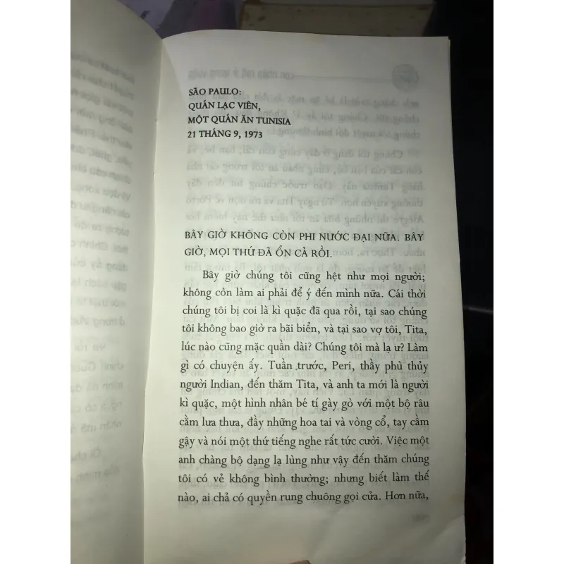 Con nhân mã ở trong vườn - Moacyr Scliar 1022759