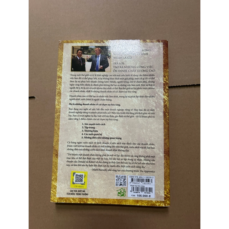 Chạm tay hoá vàng 547376