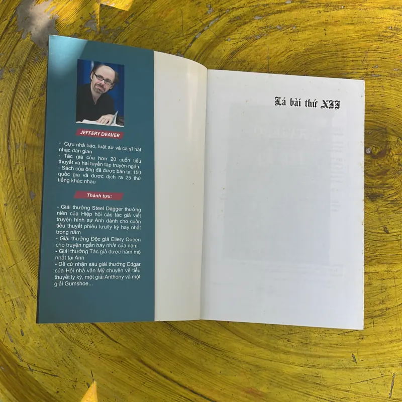 LÁ BÀI THỨ 12- JEFFEREY DEAVER  748859