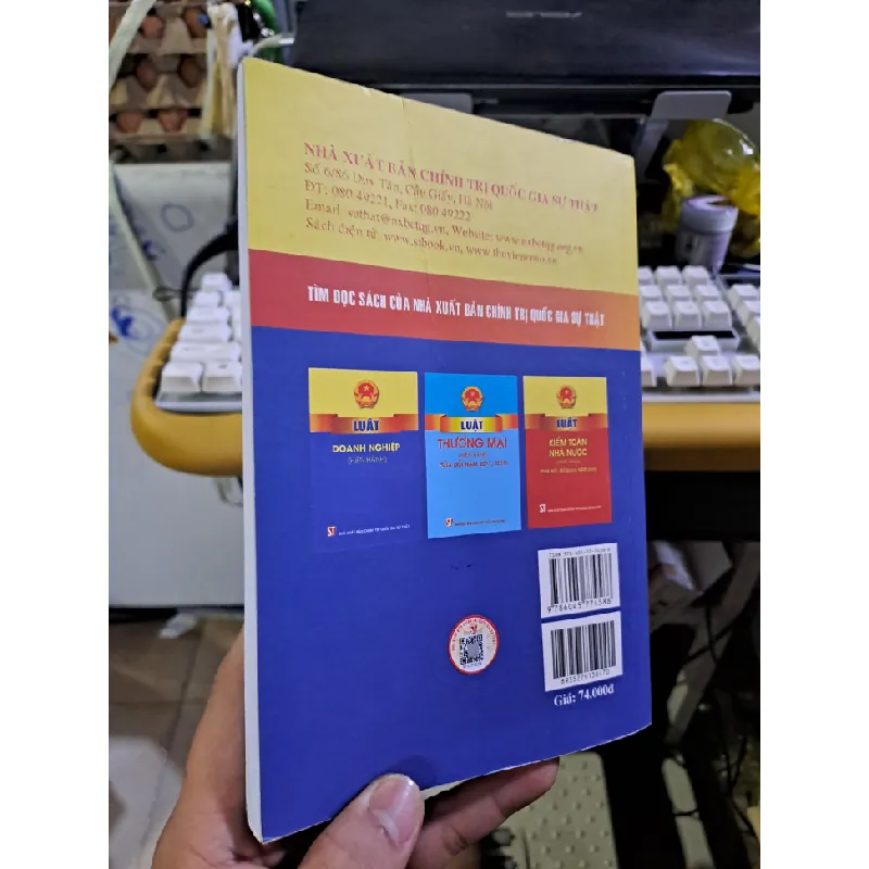 Luật chứng khoán mới 90% 2022 GIÁO TRÌNH, CHUYÊN MÔN HCM1709 560079