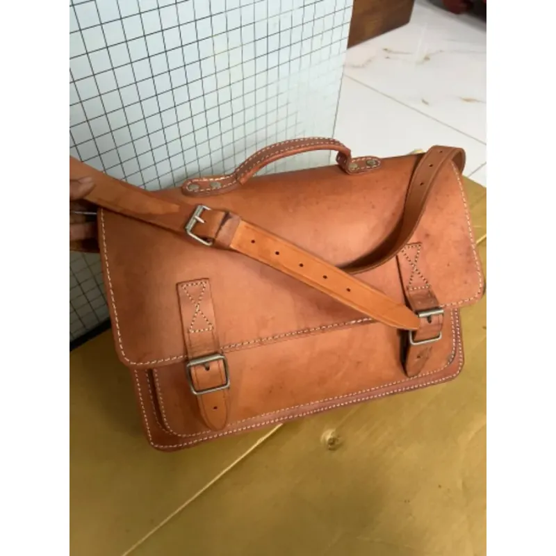 Cặp da USA màu da bò , da nguyên miếng 961444