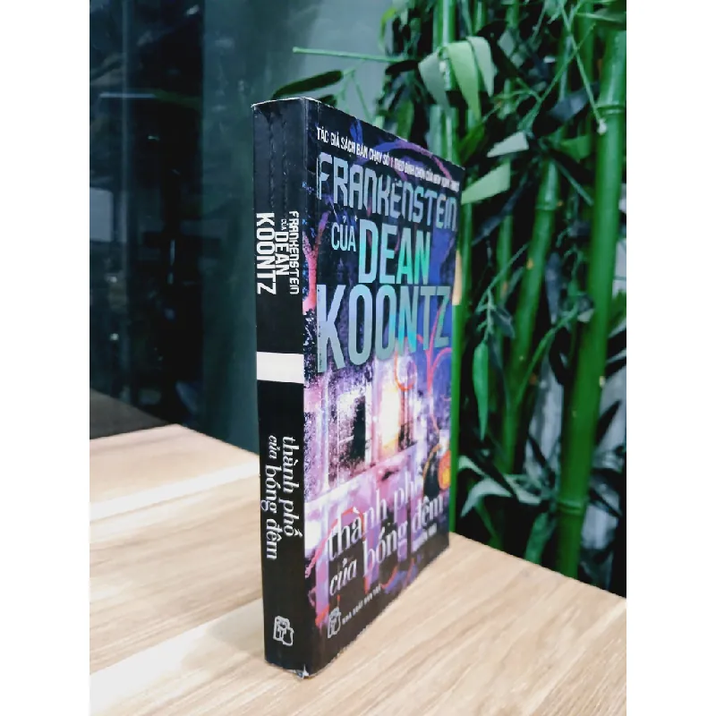 thành phố của bóng đêm quyển 2- Frankenstein của DEAN KOONTZ 700811