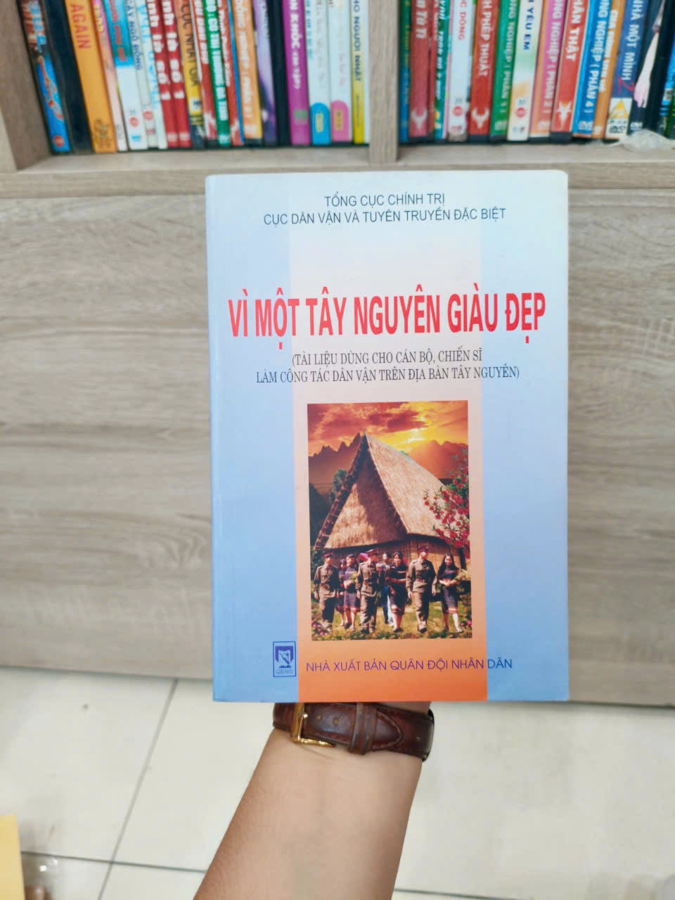 Vì Một Tây Nguyên Giàu Đẹp by  - Sách Book Cover - Ngọc Hiển Books