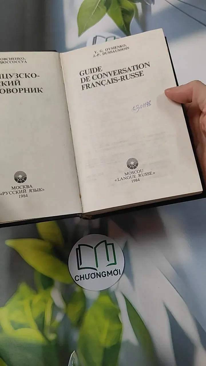 Guide de Conversation Français-Russe - Y.G. Ovsienko & J.P. Dussaussois 749551