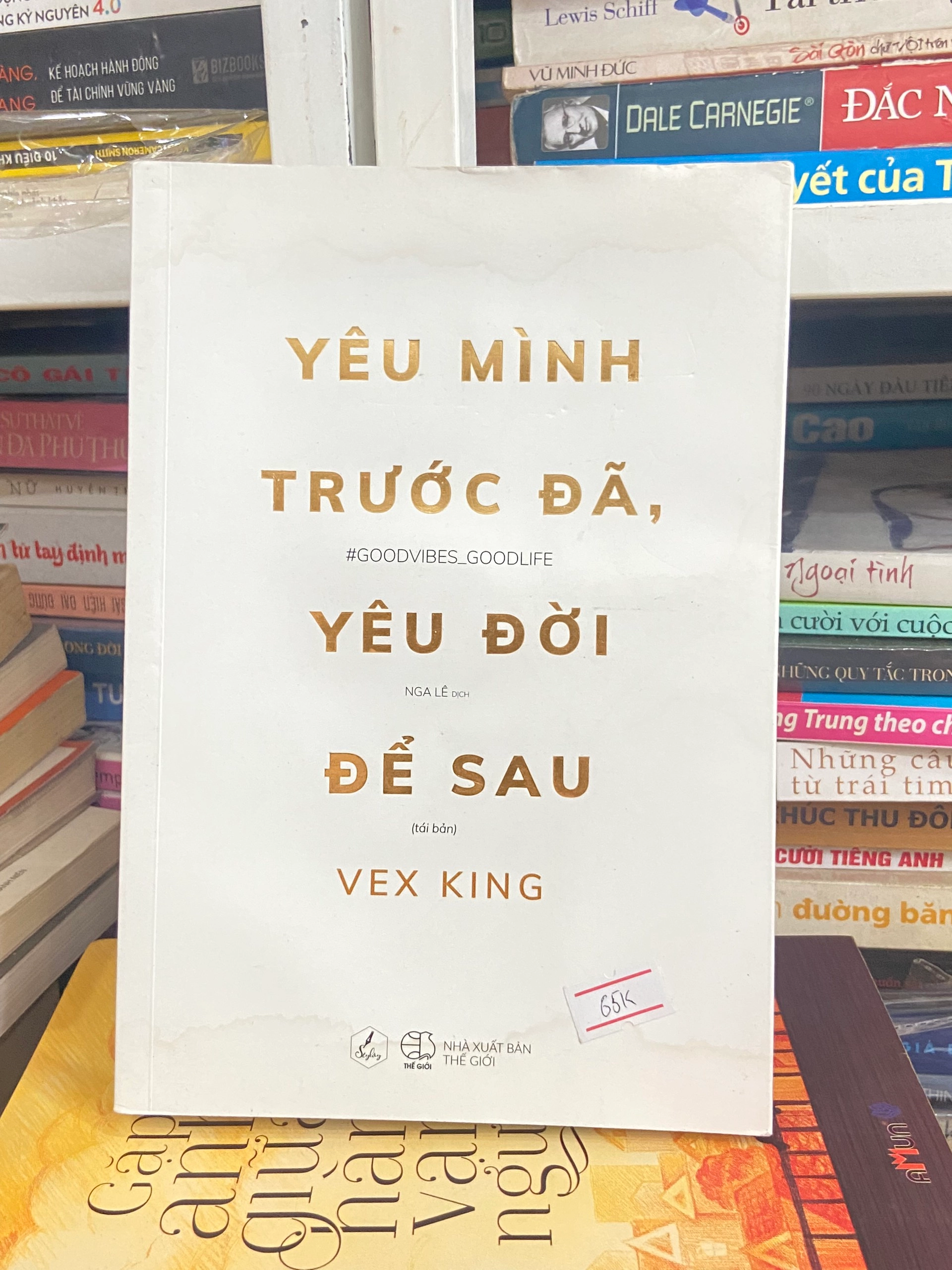 Yêu Mình Trước Đã, Yêu Đời Để Sau by  - Sách Book Cover - Ngọc Hiển Books