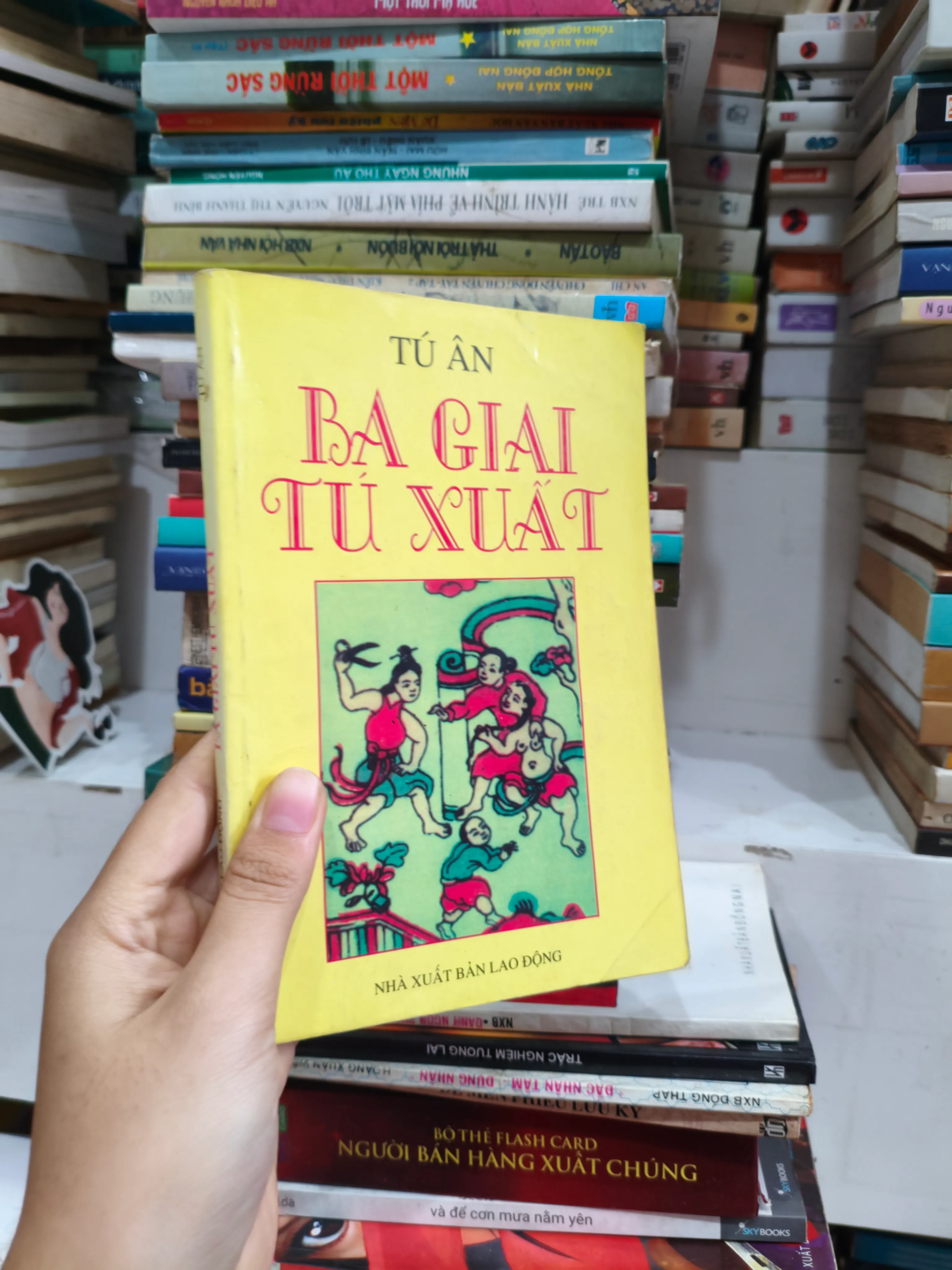 Bà giai tú xuất 🌱 by  - Sách Book Cover - Ngọc Hiển Books