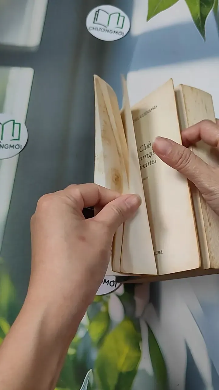 [MIỄN PHÍ BỌC SÁCH] Le Club des incorrigibles optimistes - Jean-Michel Guenassia 754497