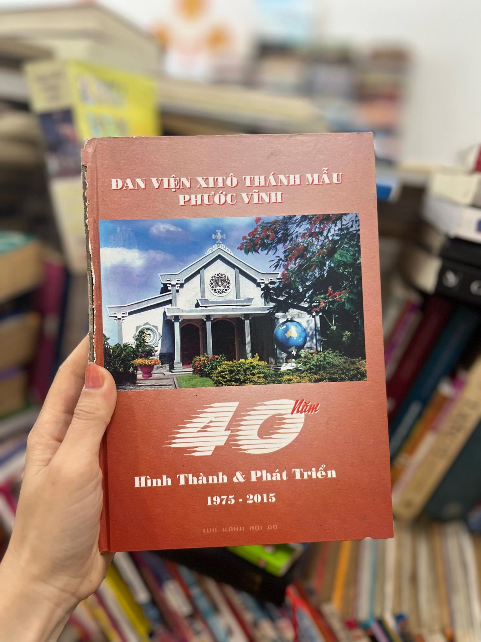Đan viện xito Thánh Mẫu Phước Vĩnh 1975-2015 - BÌA CỨNG by  - Sách Book Cover - Ngọc Hiển Books