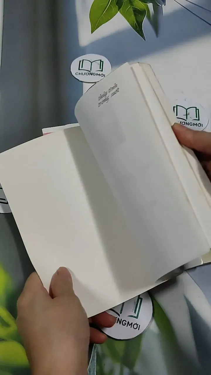 Trọn bộ Minh Hiểu Khê: Thủy tinh trong suốt - Mặt trời rực rỡ nhất ngày đông - Chuyện thầ 705757