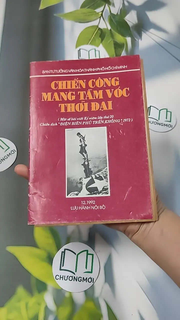 [XƯA] Chiến Công Mang Tầm Vóc Thời Đại (1992) - Ban Tư Tưởng Văn Hoá Thành Uỷ  776010