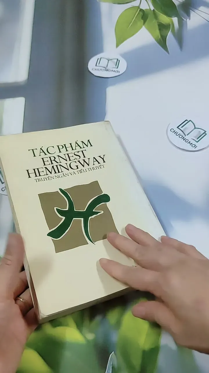 [MIỄN PHÍ BỌC SÁCH] Tác Phẩm Ernest Hemingway (Truyện ngắn và tiểu thuyết) - Ernest Hemin 744722