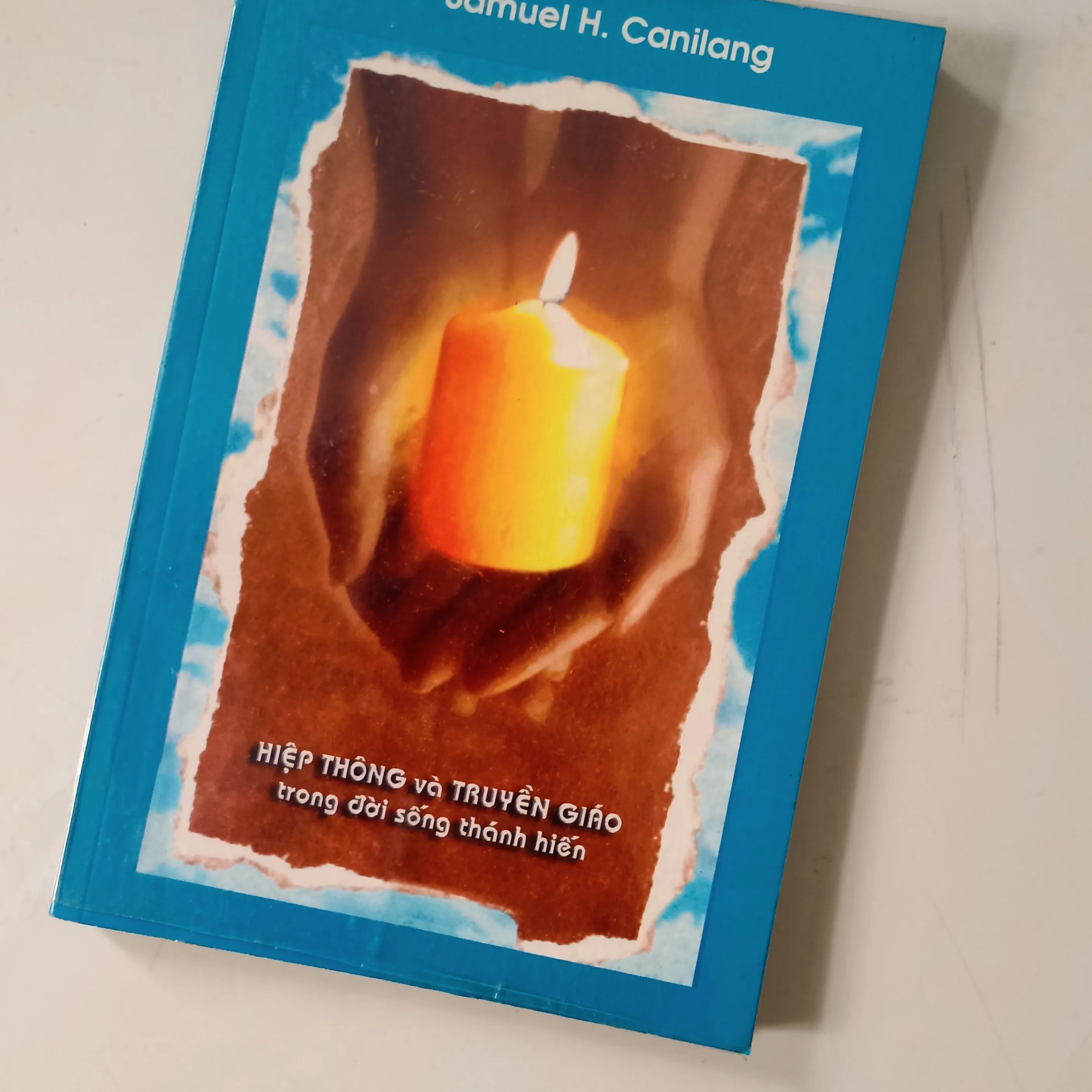 Hiệp thông và truyền giáo trong đời sống Thánh hiến 🌻 by Samuel H. Canilang - Sách Book Cover - Ngọc Hiển Books