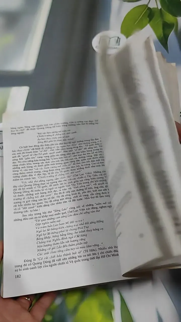 Cẩm Nang Văn Học Ôn Thi THPT Đại Học Cao Đẳng lớp 11 12 - Tạ Đức Hiền 727333