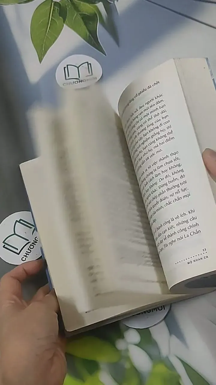 Mới Hơn Hai Mươi Tuổi Đừng Sống Hết Cuộc Đời - Mộ Nhan Ca 705555