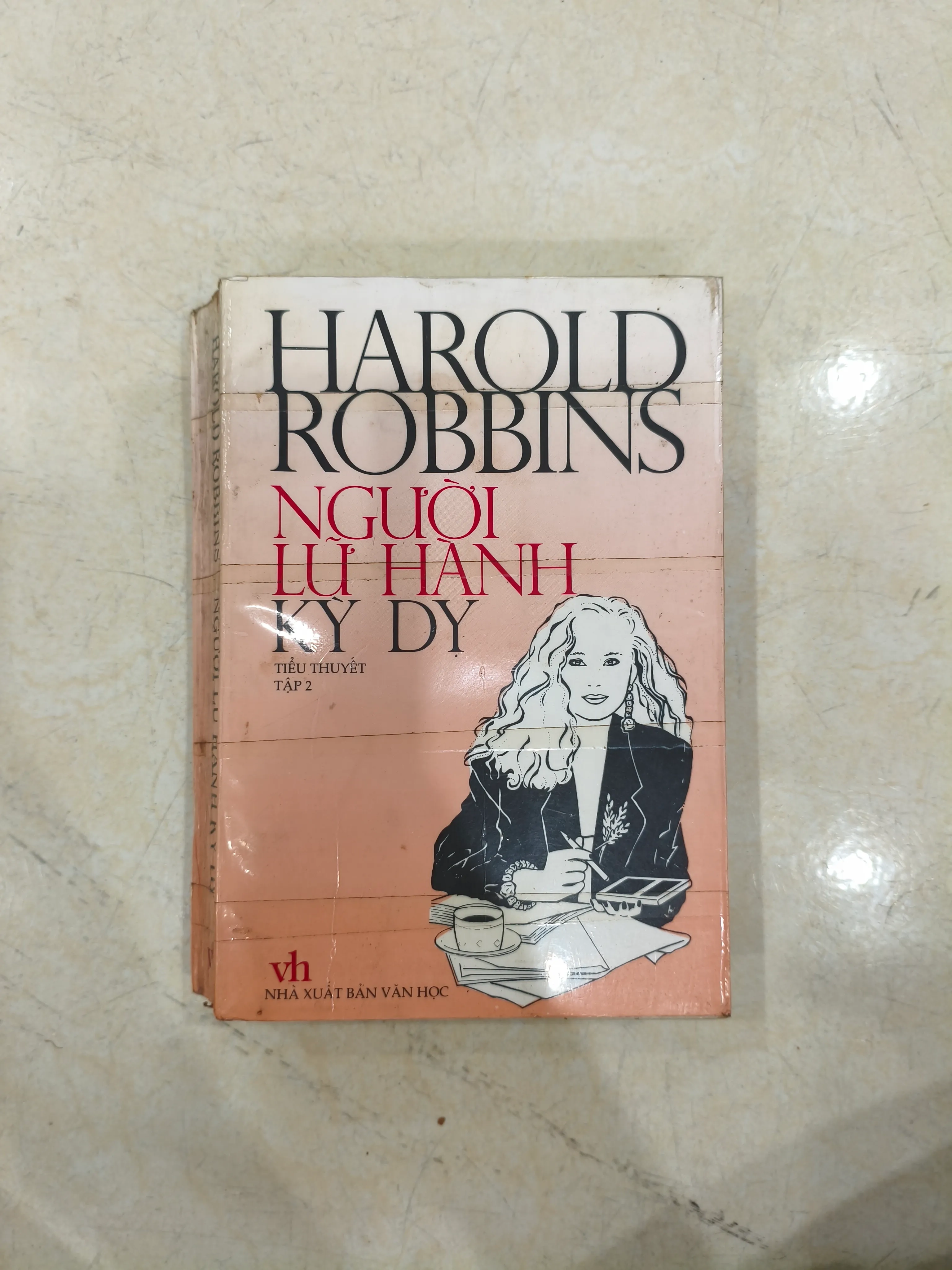 Người Lữ Hành Kỳ Dị (tập 2) 🌱 by  - Sách Book Cover - Ngọc Hiển Books