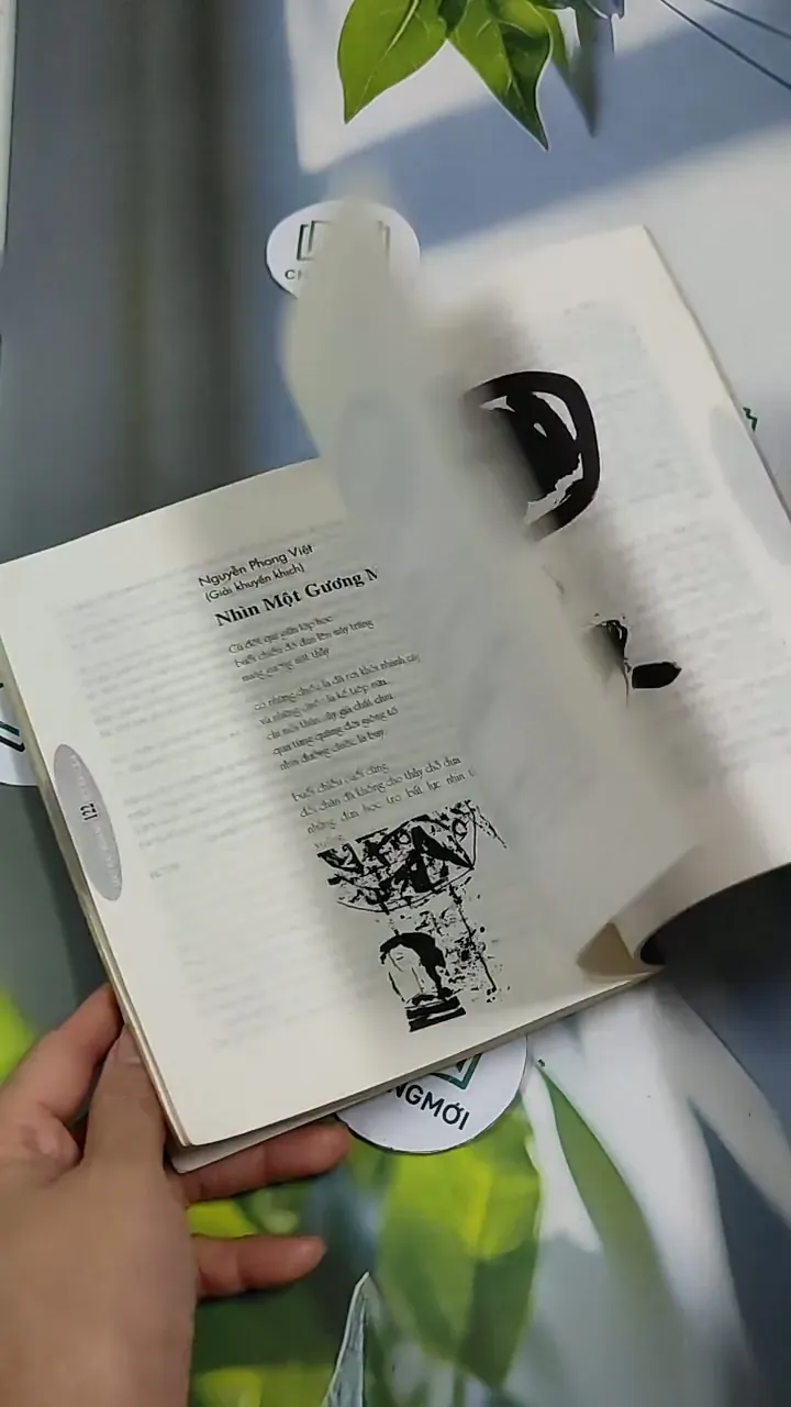 Mây Bay Ngang Rồi Bay Qua - Báo Mực Tím 705769