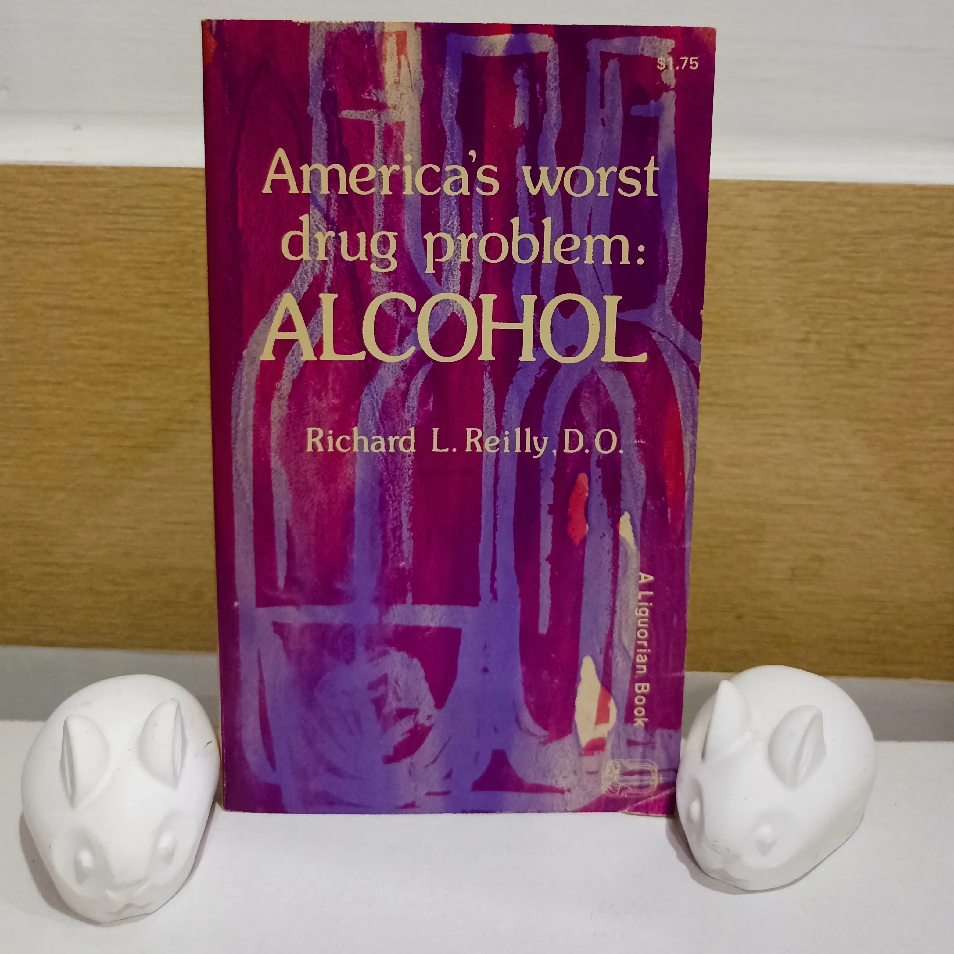 America's Worst Drug Problem: Alcohol 🌻 by  - Sách Book Cover - Ngọc Hiển Books