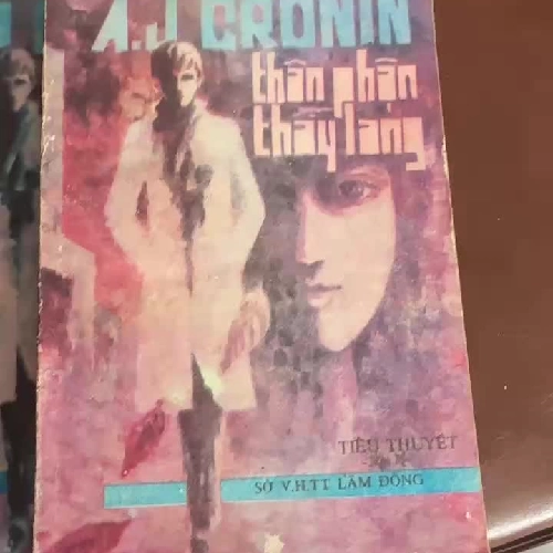 Combo 2 Cuốn “Thân Phận Tình Yêu” – A.J. Cronin | Sách Văn Học Cũ Giá Trị- K2