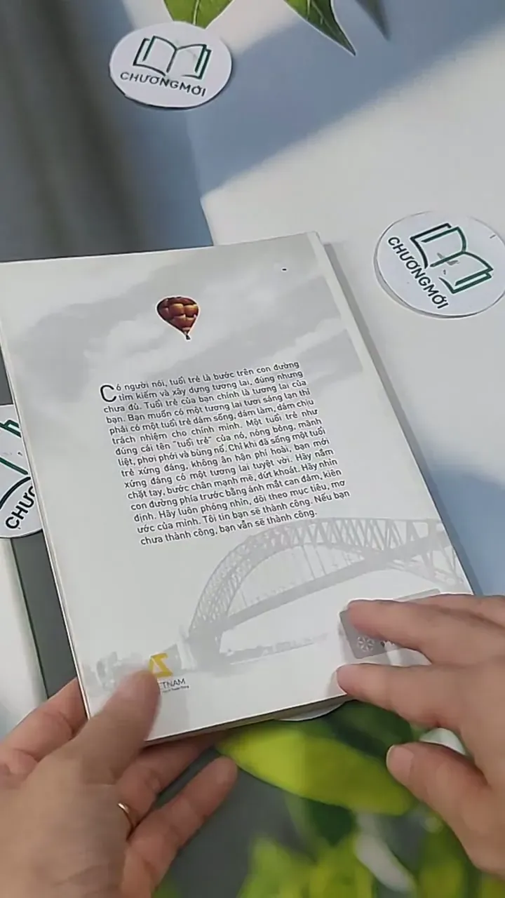 Tuổi Trẻ Có Chí Thì Đi - Lê Huy Hoàng 705615