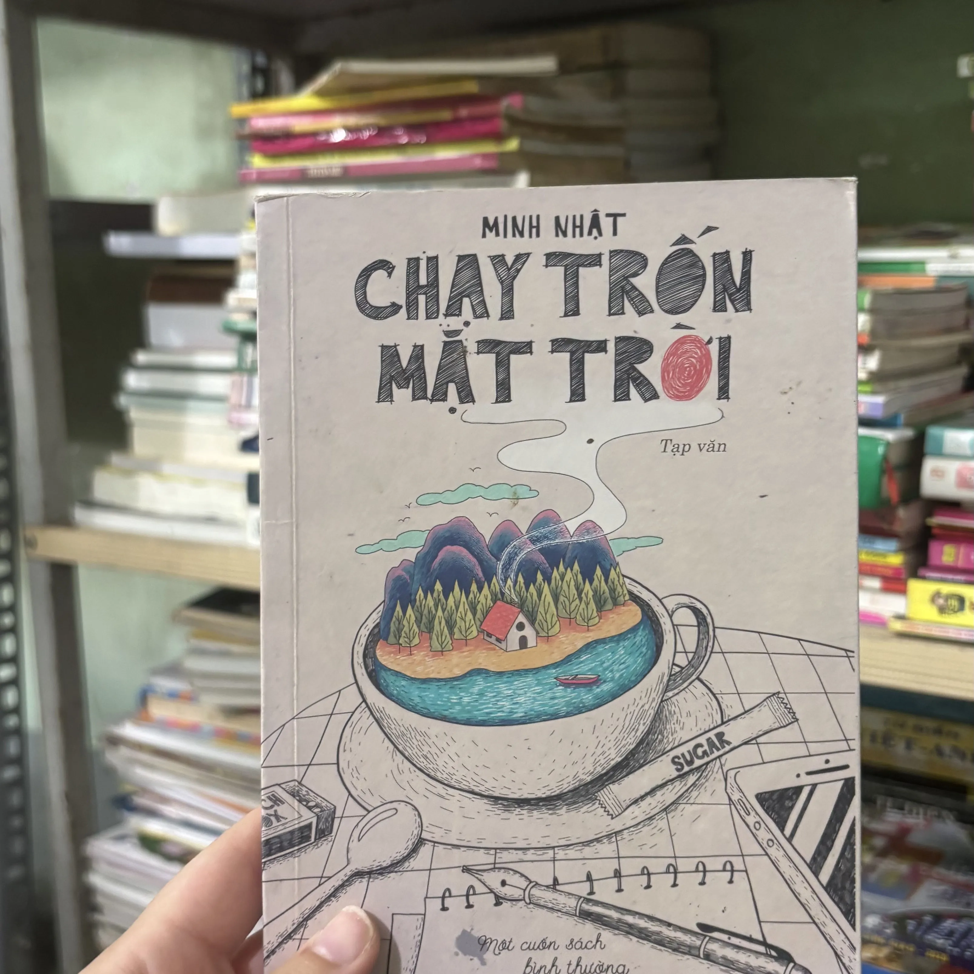 Chạy trốn mặt trời 🌊 by  - Sách Book Cover - Ngọc Hiển Books