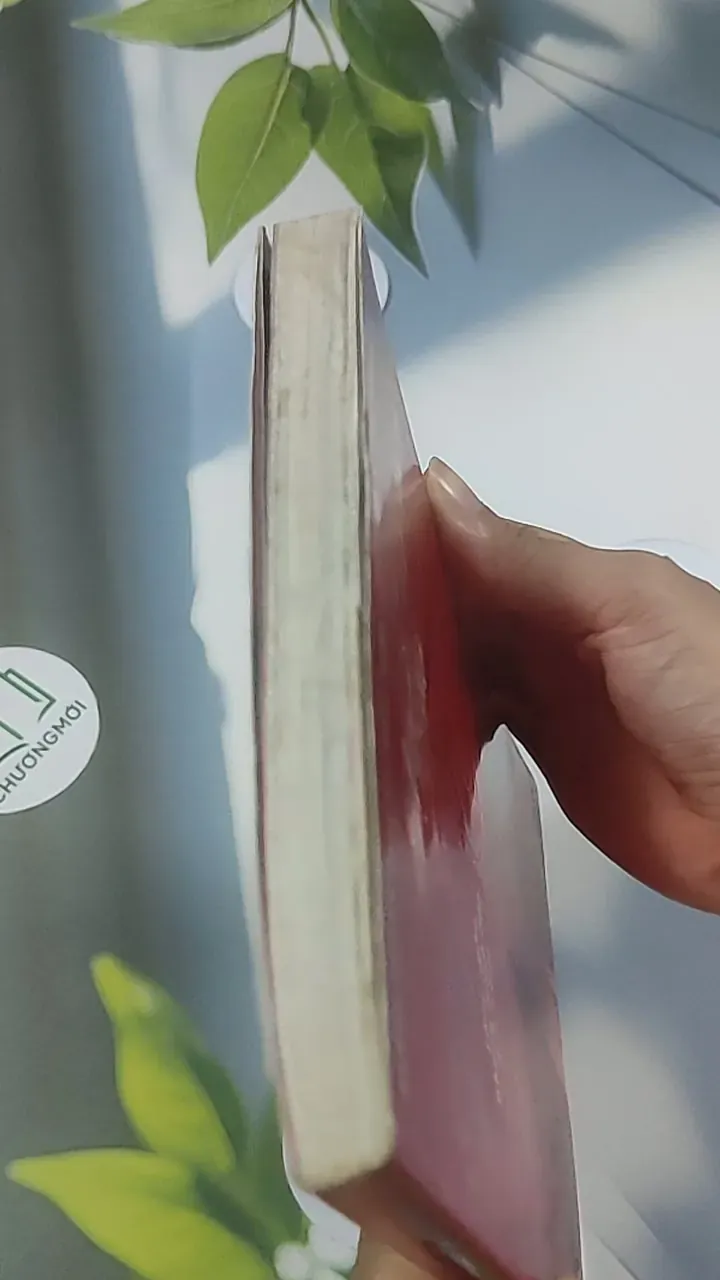 Nơi ngực phải một trái tim 688605