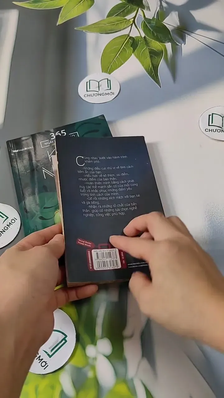 Combo: Khám Phá Tất Tần Tật Cung Kim Ngưu + 365 Ngày Hoàng Đạo  713787