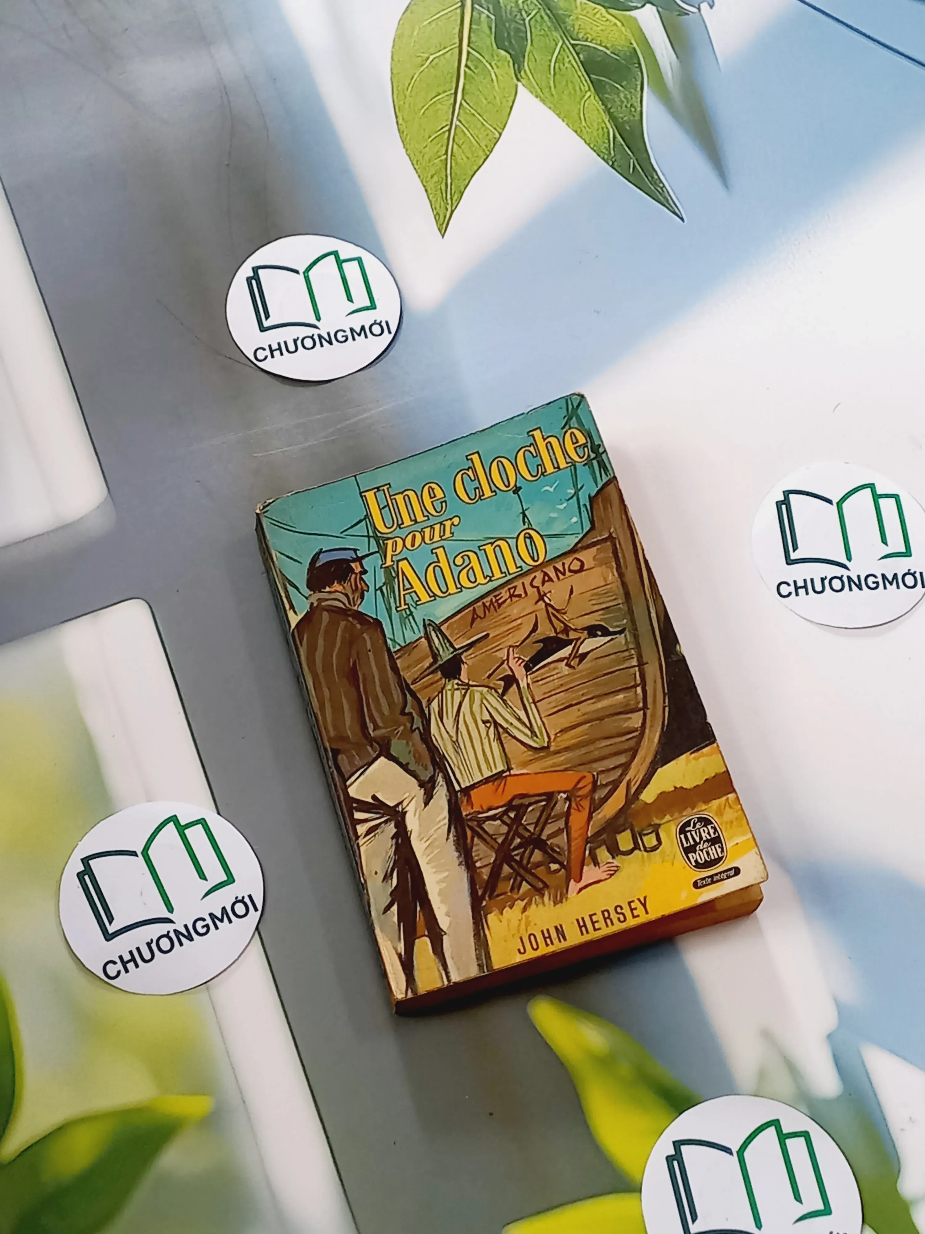 [XƯA] Une cloche pour Adano (1945) - John Hersey