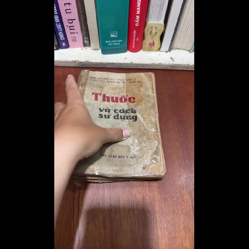 II Sách Y: Thuốc Và Cách Sử Dụng - 1987