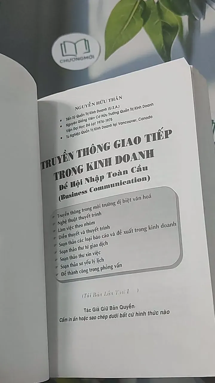 Truyền thông giao tiếp trong kinh doanh để hội nhập toàn cầu - Nguyễn Hữu Thân 688446