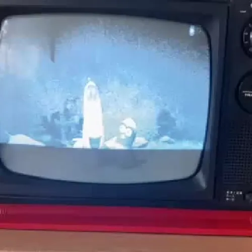 Tv cổ Hitachi