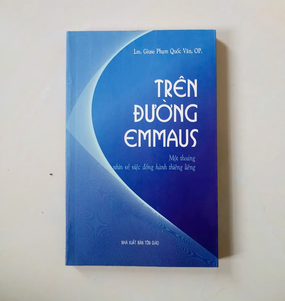 TRÊN ĐƯƠNG EMMAUS 🌻 by  - Sách Book Cover - Ngọc Hiển Books