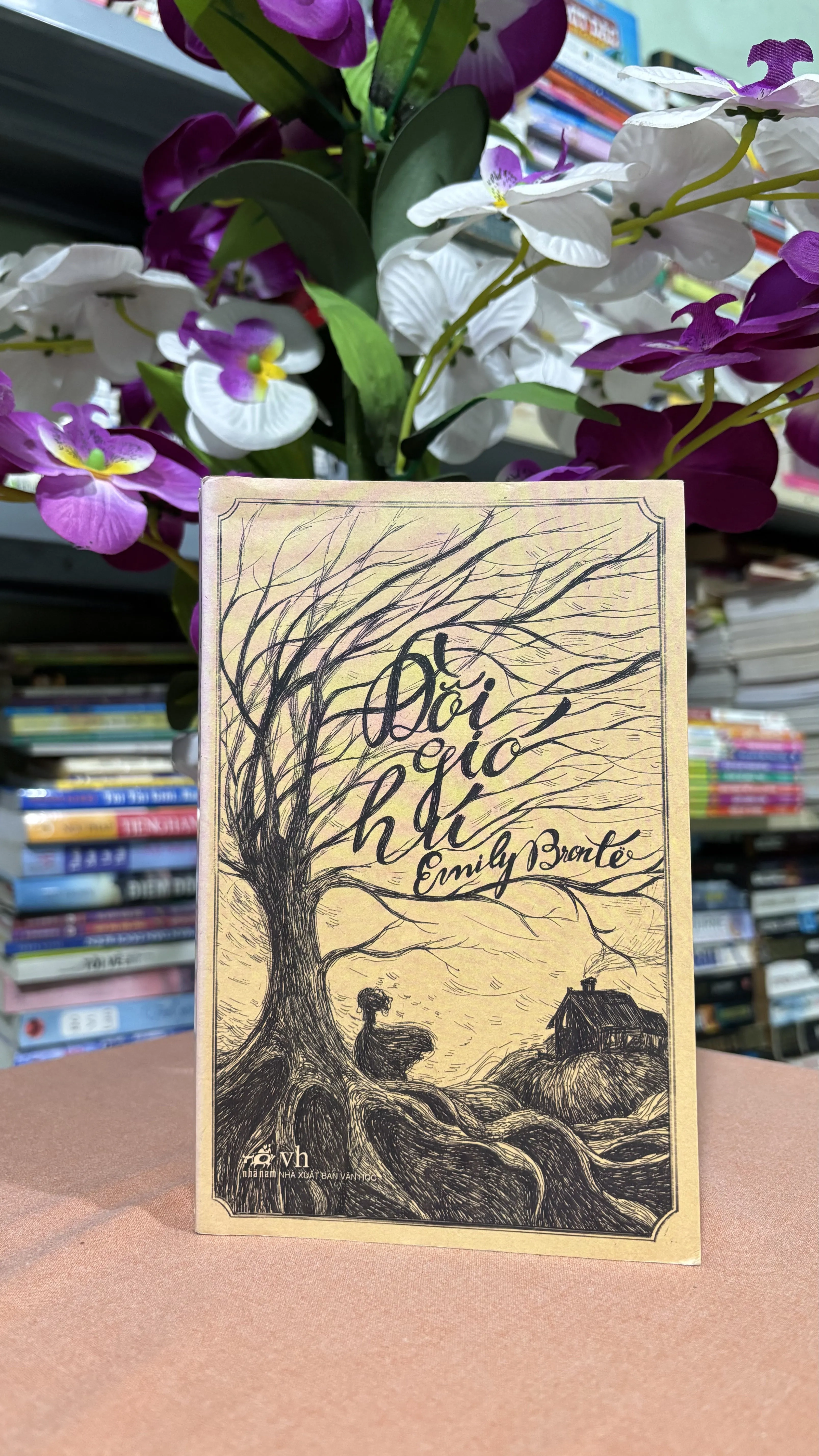 Đòi gió hú 🌊 by  - Sách Book Cover - Ngọc Hiển Books