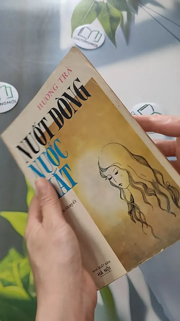 [XƯA] Nuốt Dòng Nước Mắt (1991) - Hương Trà 776051