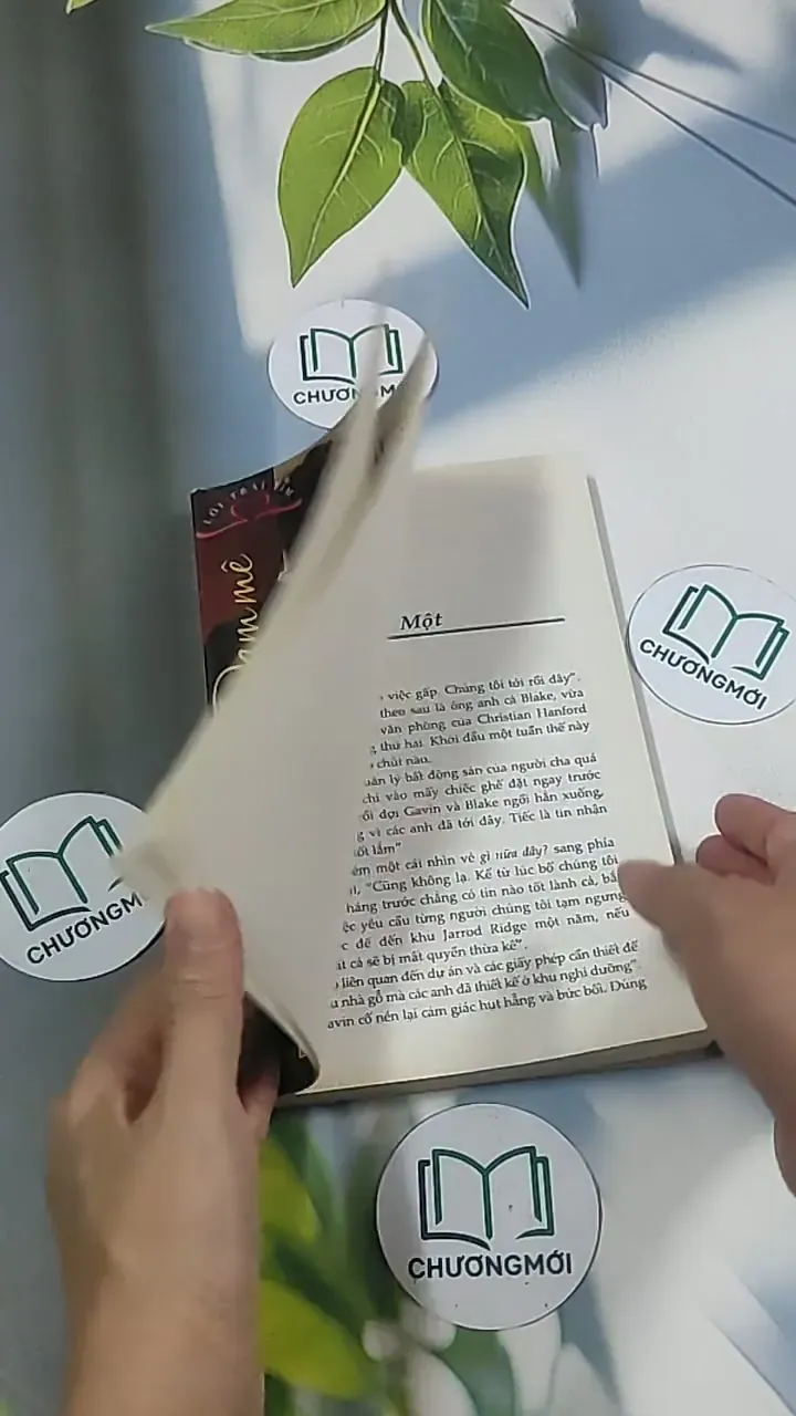 Anh chỉ muốn nắm tay em thôi - Emily Rose 694967