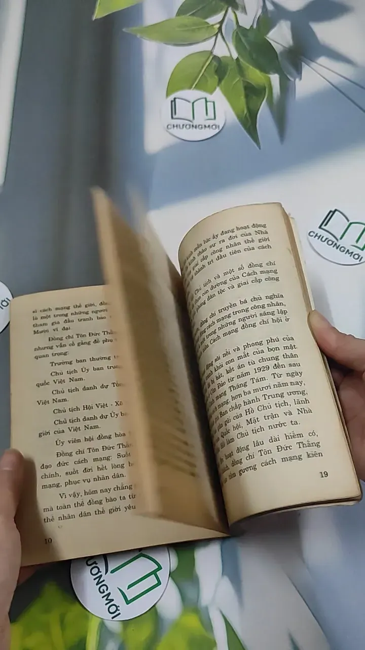 [MIỄN PHÍ BỌC SÁCH] [XƯA] Tuổi Trẻ Bác Tôn, Bác Tôn Với Tuổi Trẻ  (1998) 776048