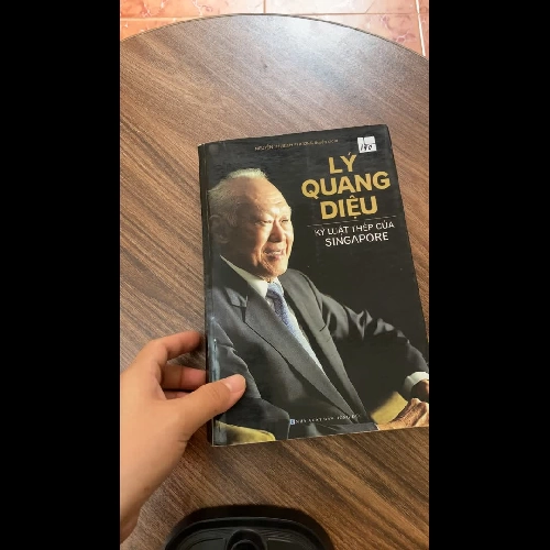 sách: LÝ QUANG DIỆU kỷ luật thép của Singapore #TAKE- tốt 80%