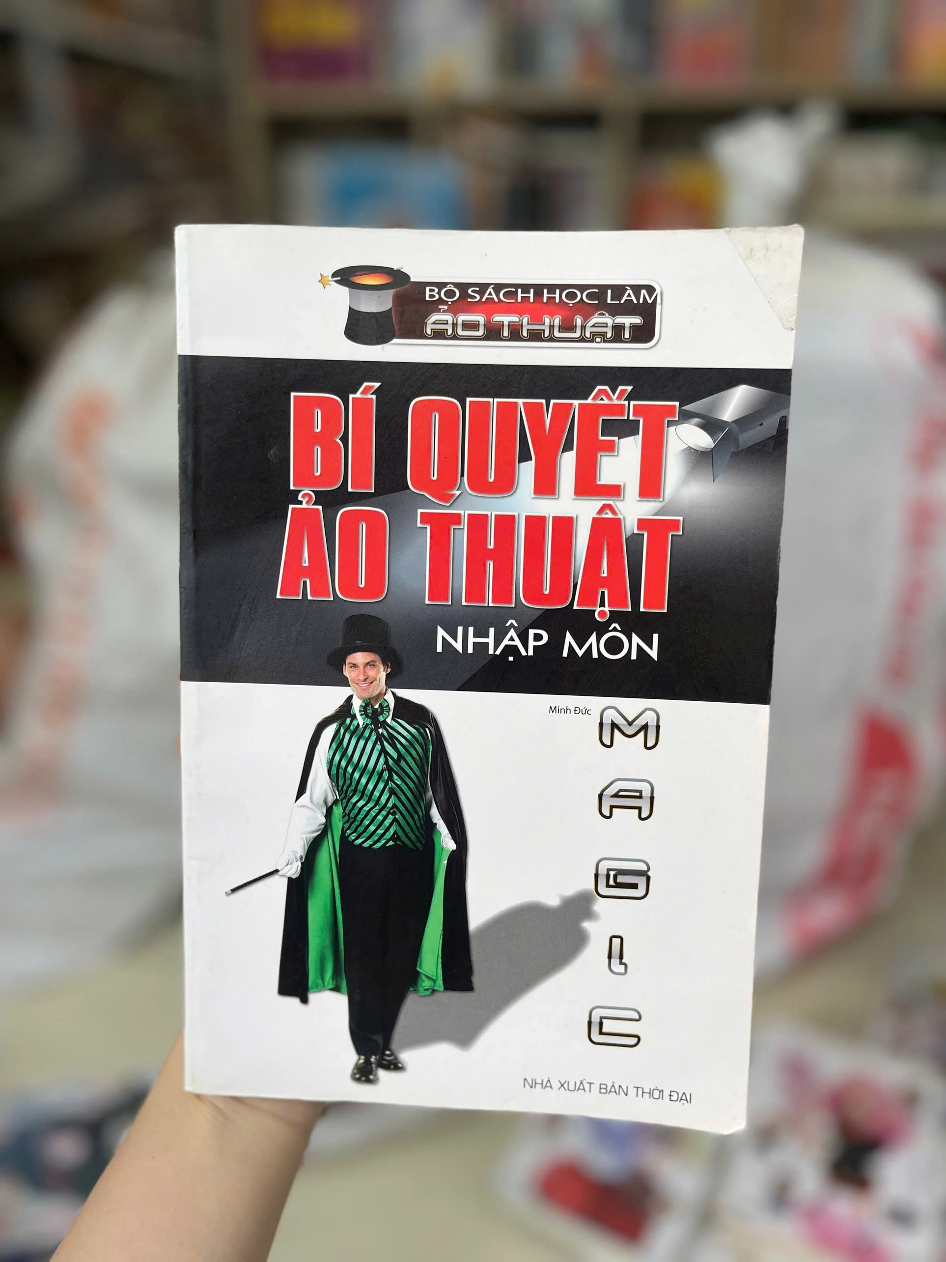 Bí Quyết Ảo Thuật Nhập Môn by  - Sách Book Cover - Ngọc Hiển Books