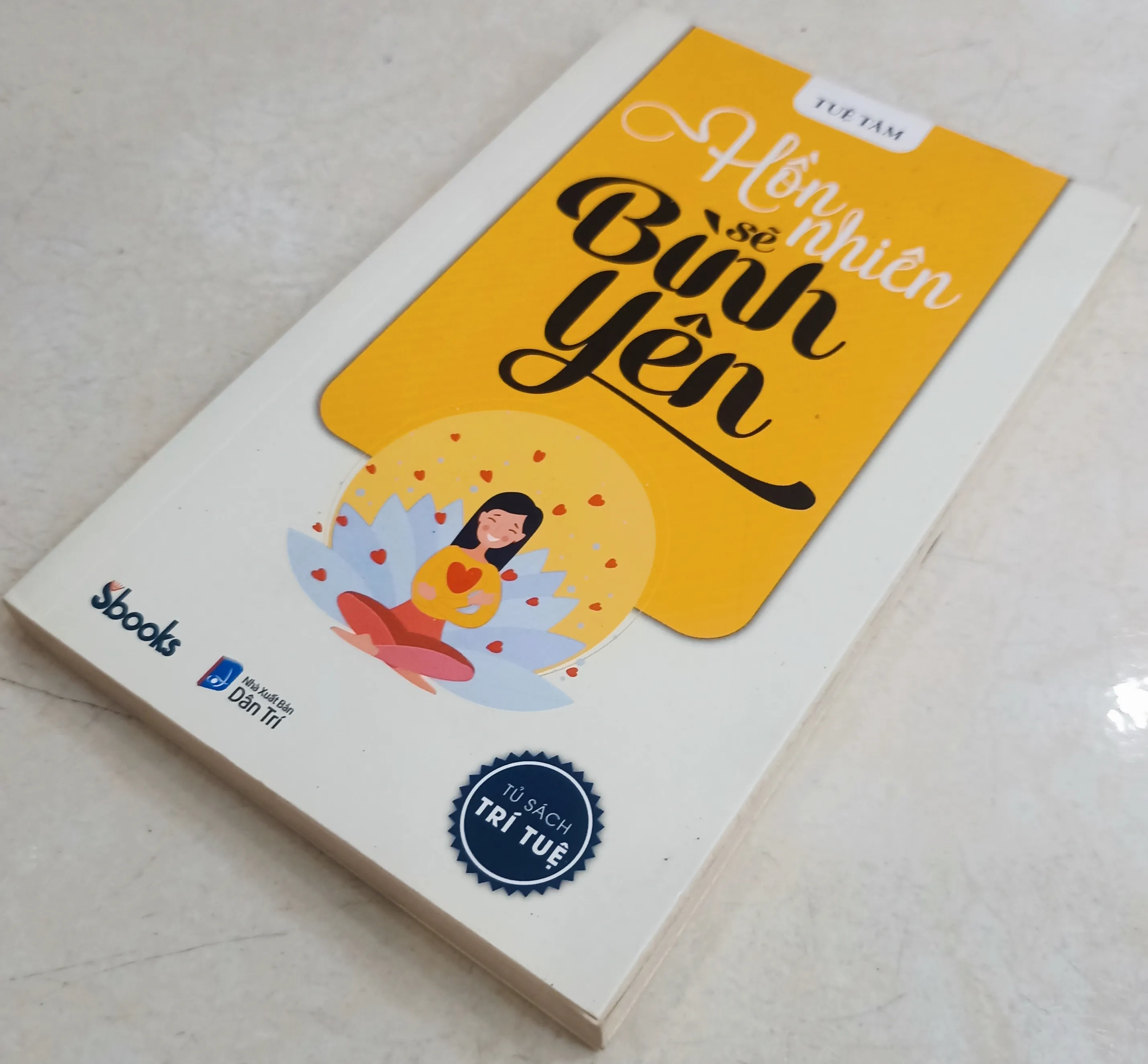 Hồn nhiên sẽ bình yên 🌻 by  - Sách Book Cover - Ngọc Hiển Books
