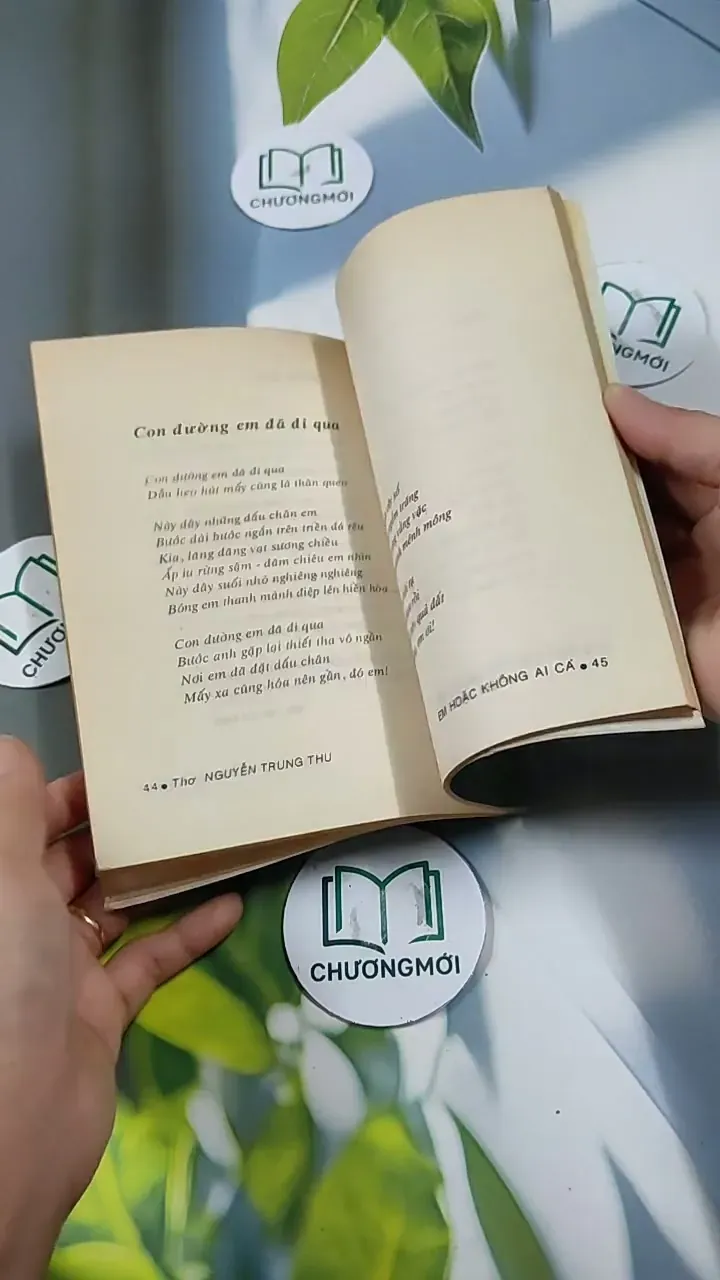 Thơ - Em Hoặc Không Ai Cả (1995) 713836