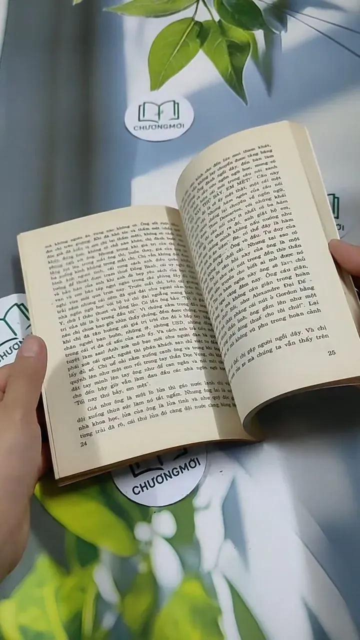 Giao Thừa Trắng - Nguyễn Quang Thân 713887