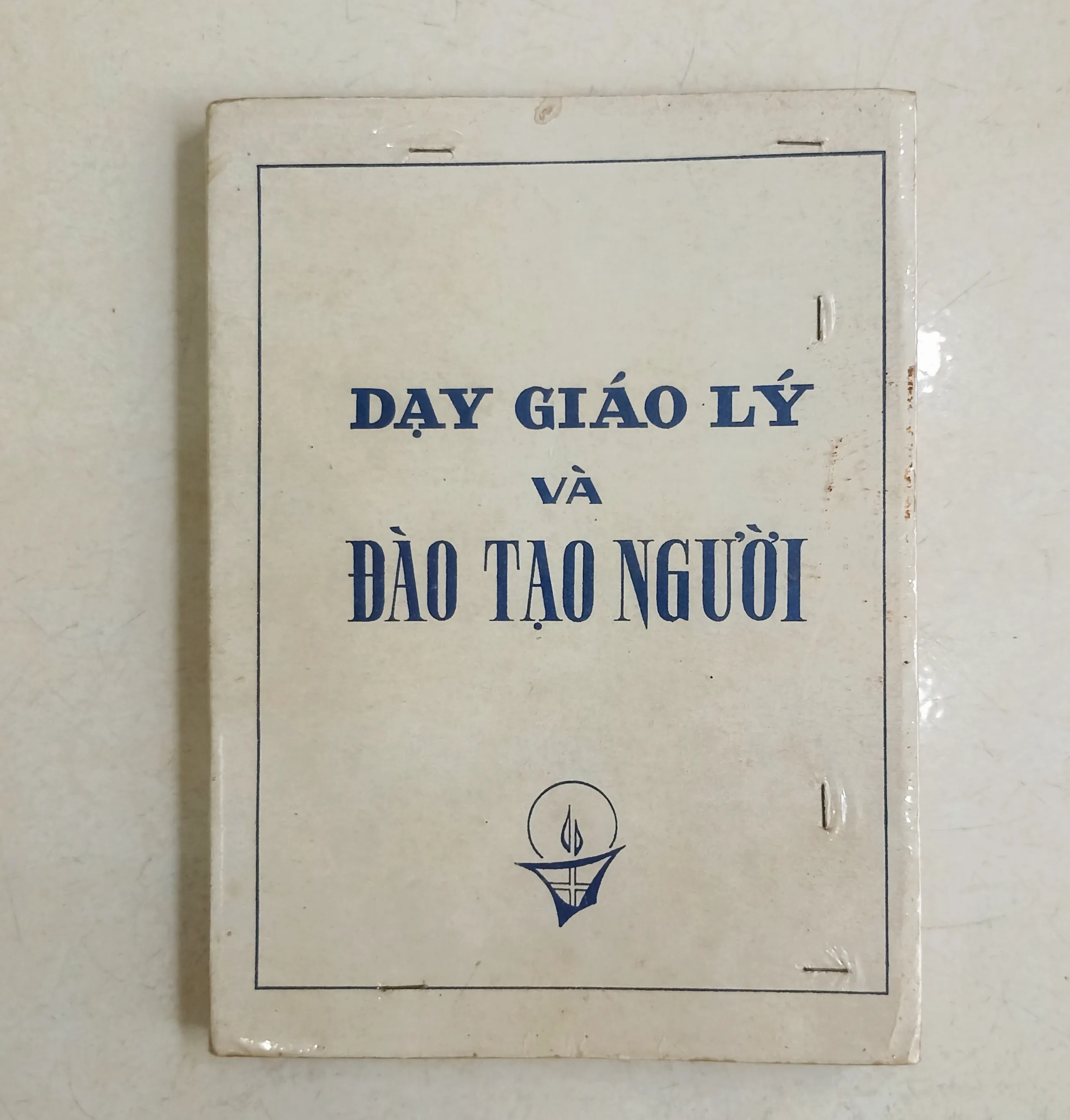 Dạy giáo lý & Đào tạo người 🌻 by  - Sách Book Cover - Ngọc Hiển Books